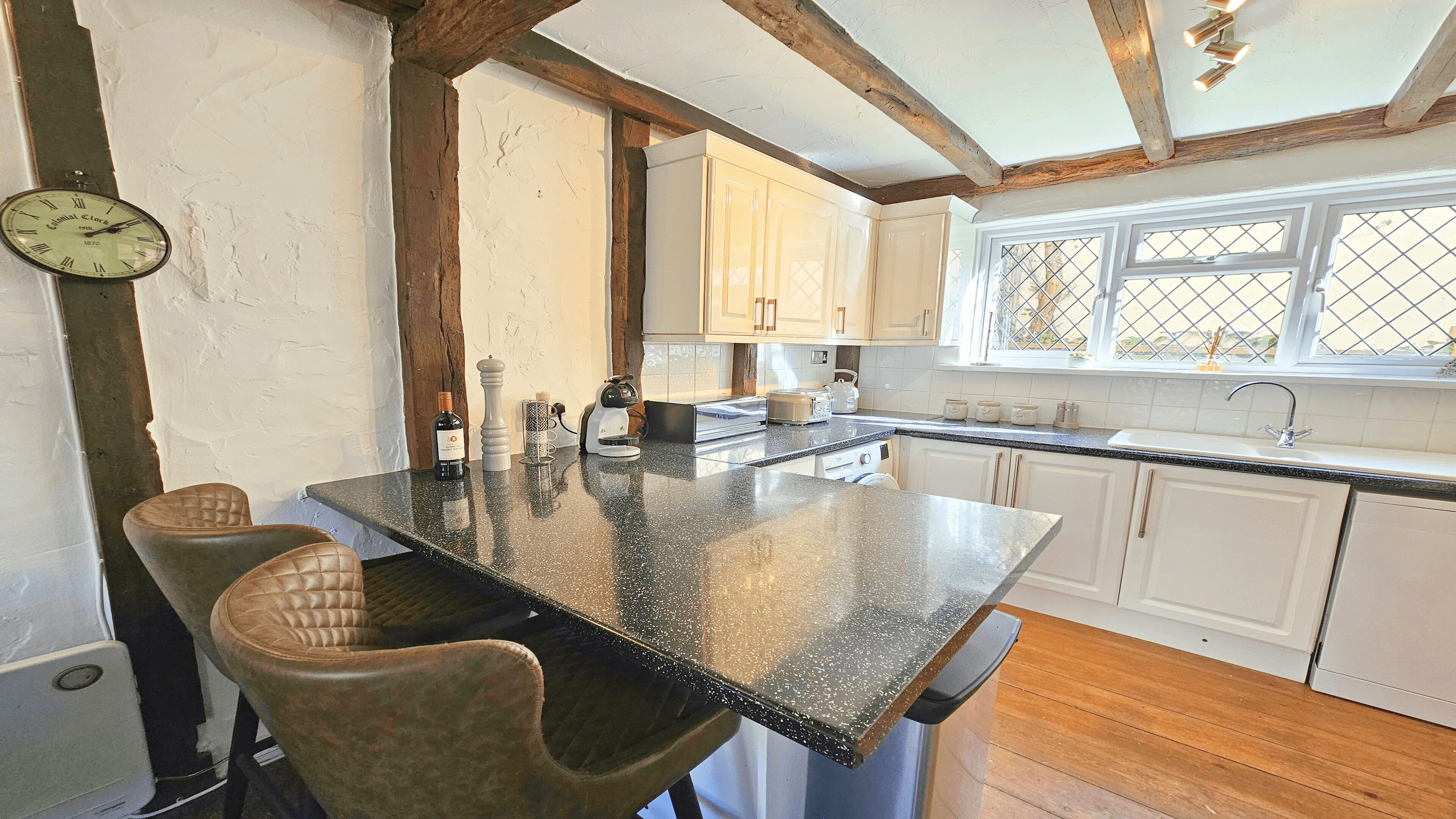 Dovecottagebreakfastbar